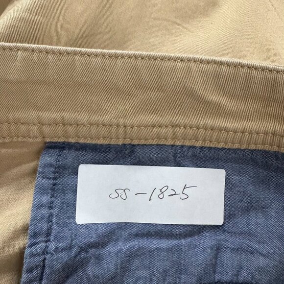 L.L. Bean Lakewashed Chino Bermuda Womens Shorts Size 16 Boulder NWT SS-1825 - Picture 2 of 10